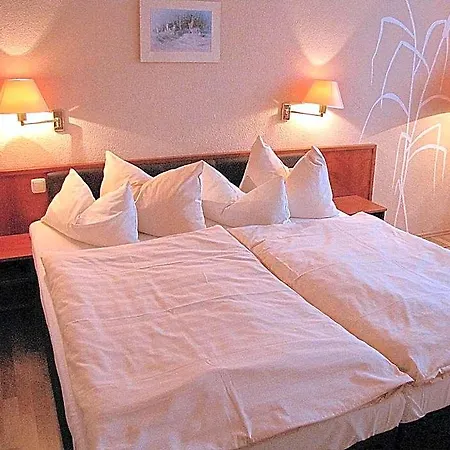 Stadt Hotel 2*