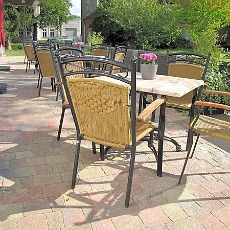 Stadt Hotel 2*